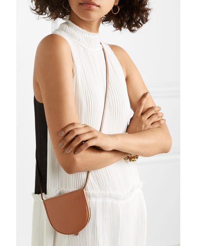 Loewe Heel Pouch Mini 2024 favors