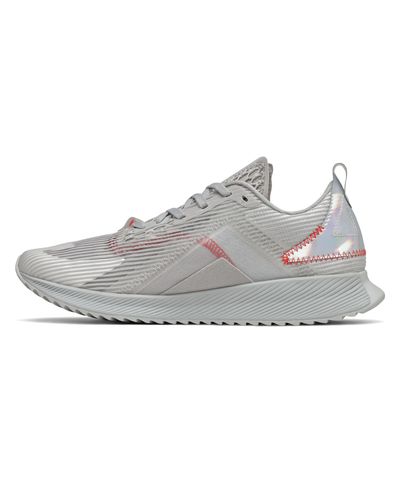 New Balance Fuelcell Echolucent Energystreak in Grey/Red (Gray 