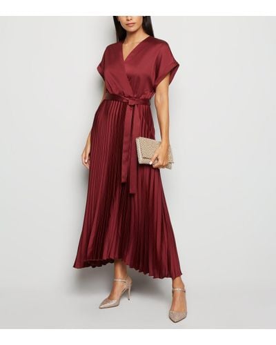 Burgundy satin pleated midi dress Clearance