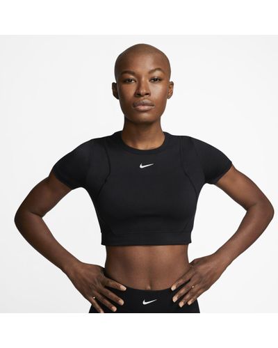 nike pro crop top
