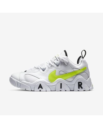 Nike Lace Air Barrage Low Shoe in White for Men | Lyst