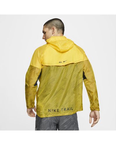 yellow nike windrunner