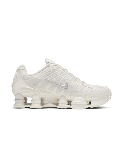 Nike Shox Tl Shoe in Cream (White) | Lyst UK