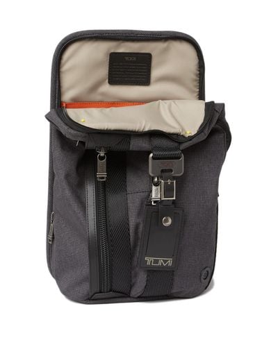 tumi morado sling