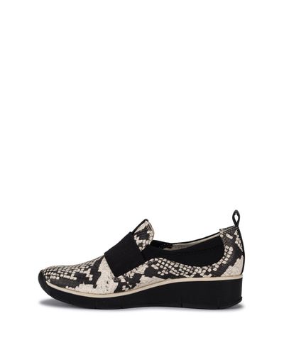 baretraps slip on sneakers