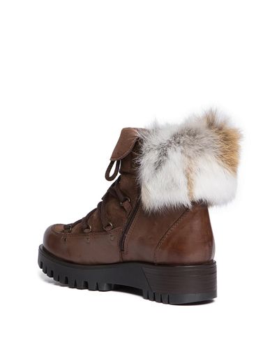 manas fur boots