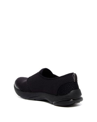 beez slip on sneakers