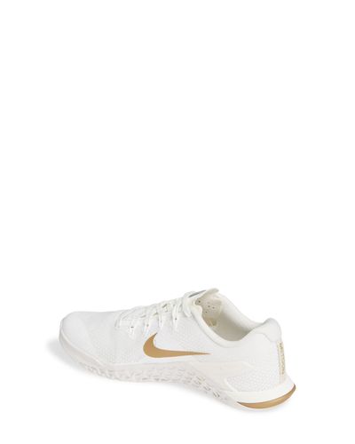 metcon 4 champagne