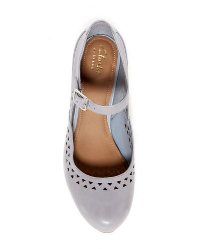 Clarks Leather Chorus Chime Mary Jane Pump - Lyst