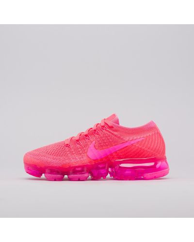 Nike Women's Air Vapormax Flyknit In Hyper Punch in Pink for Men | Lyst