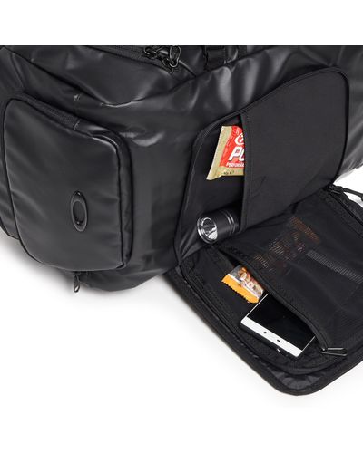 training backpack 1 oakley