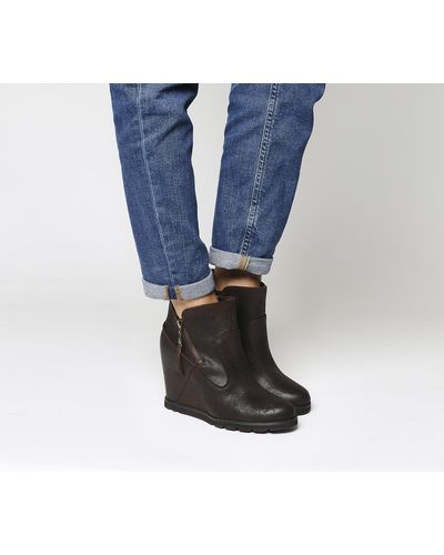 ugg indra wedge booties