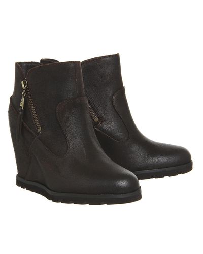 ugg myrna wedge boots Off 64% - www.sbs-turkey.com