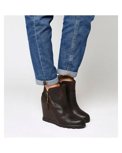 ugg wedge boot