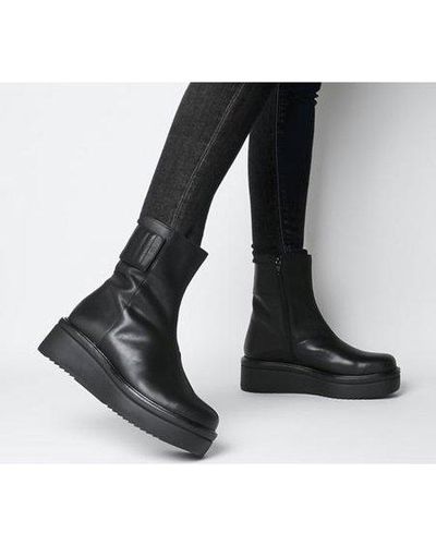 tara vagabond boots