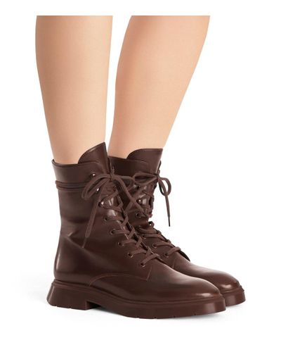 stuart weitzman the mckenzee boot