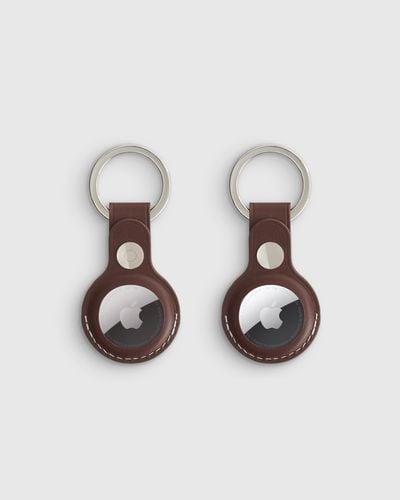 Quince Nappa Leather Airtag Key Ring - White