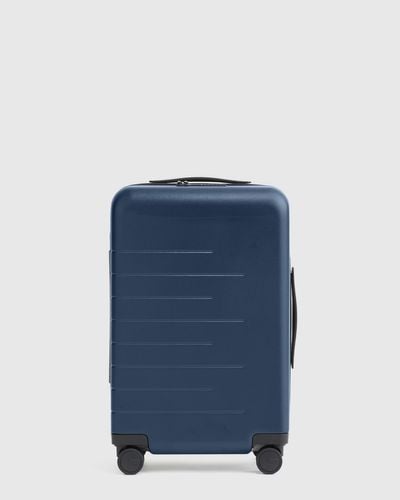 Quince Expandable Carry-On Hard Shell Suitcase 20", Polycarbonte - Blue