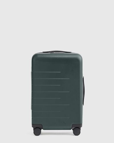 Quince Expandable Carry-On Hard Shell Suitcase 20", Polycarbonte - Green