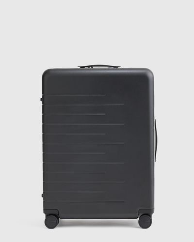 Quince Check-In Hard Shell Suitcase 24", Polycarbonte - Black