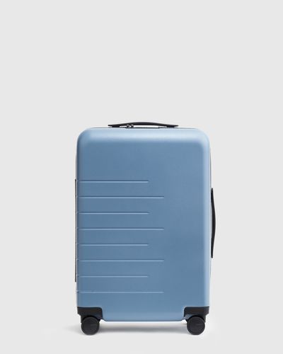 Quince Carry-On Hard Shell Suitcase 21", Polycarbonte - Blue