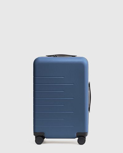 Quince Carry-On Hard Shell Suitcase 20", Polycarbonte - Blue