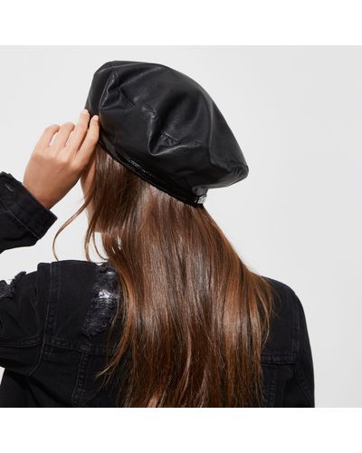 Beret river island Clearance