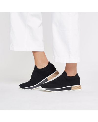 knitted runner trainers