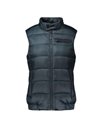 tumi puffer jacket neck pillow
