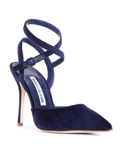 navy blue velvet pumps