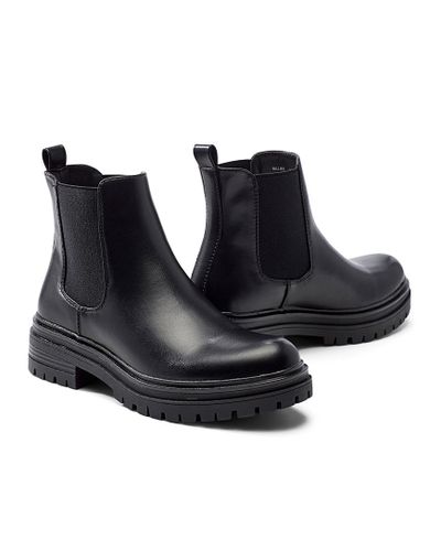 steve madden women's searches chelsea boot