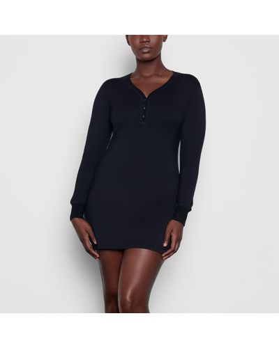 Skims Sleep Henley Dress in Onyx (Gray) - Lyst