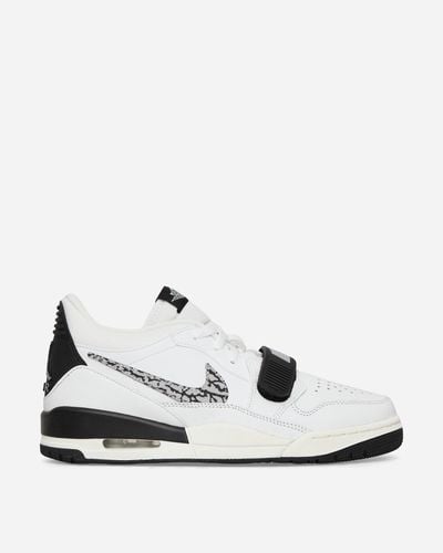 Nike Air Jordan Legacy 312 Low Sneakers / Wolf - White