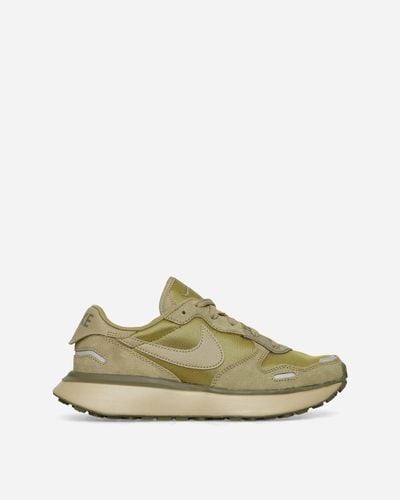 Nike Wmns Phoenix Waffle Sneakers Pacific Moss / Medium Olive - Green