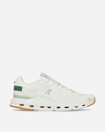 On Shoes Cloudnova Form Sneakers / Green - White
