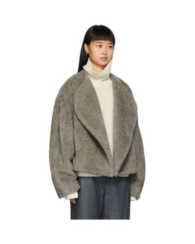 Totême Satin Grey Faux-fur Bellac Jacket in Gray - Lyst