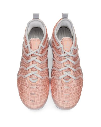 nike vapormax coral pink