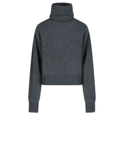 extreme high turtleneck