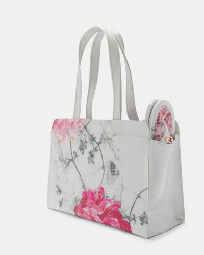 ted baker bag and flip flops