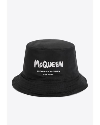 Alexander McQueen Logo Print Bucket Hat - Black