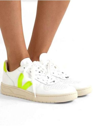 veja trainers neon CEGICAP