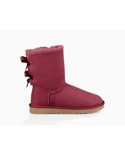 red bailey bow uggs