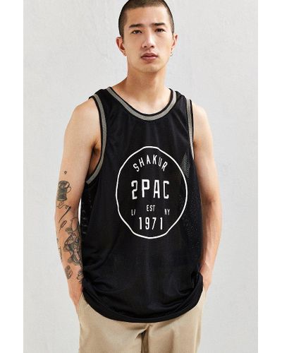 2pac urban outfitters