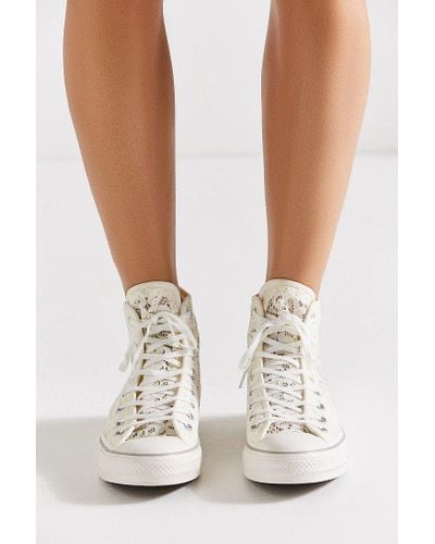 lace converse white