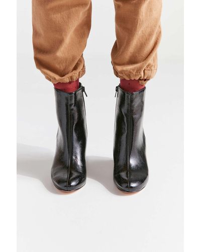 uo margot patent boot