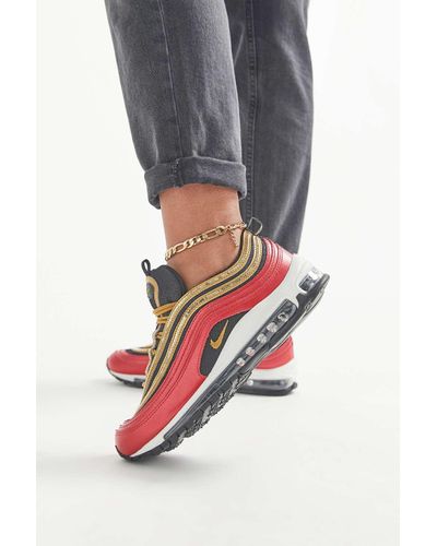 urban outfitters nike air max