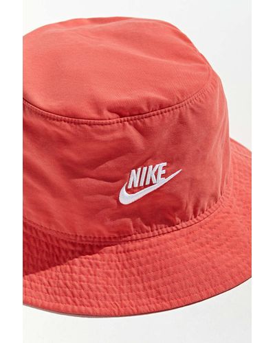 red bucket hat nike