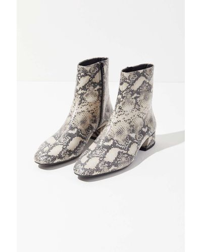 vagabond snake boots
