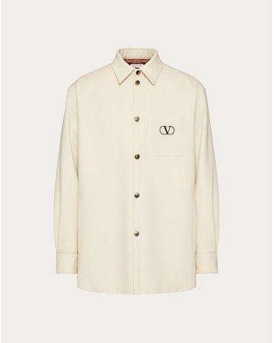 Valentino Vロゴ シグネチャーパッチ ウールギャバジン シャツジャケット おとこ ベージュ - ナチュラル