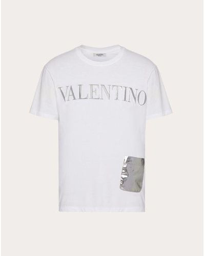 Valentino ヴァレンティノ エンボスド&メタリックシルバー ポケット Tシャツ おとこ ホワイト/シルバー